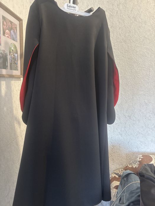 Продаю платья,пиджак и кофту