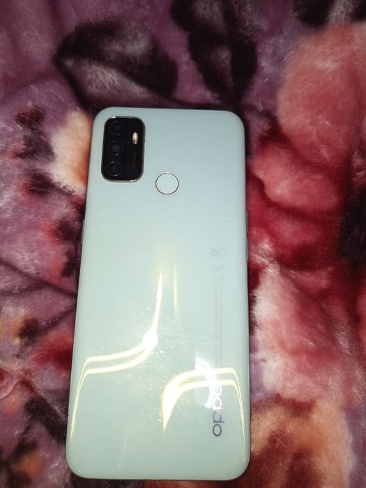 Продам Oppo A53 на 64 гб