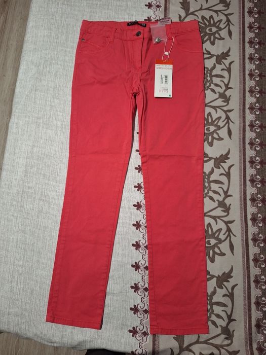 Pantaloni pentru fetele de 10 ani! 140 cm