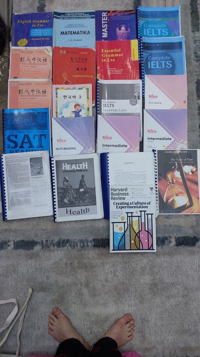 Книги по 15 000 сум.