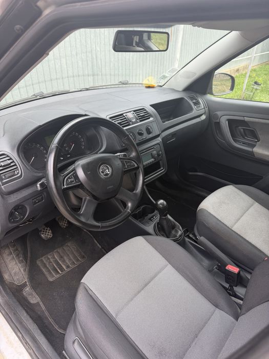 SKODA Roomster 2013 — imagine 4