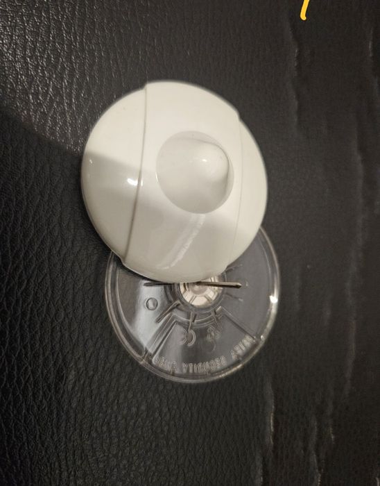 Нови аларми за дрехи