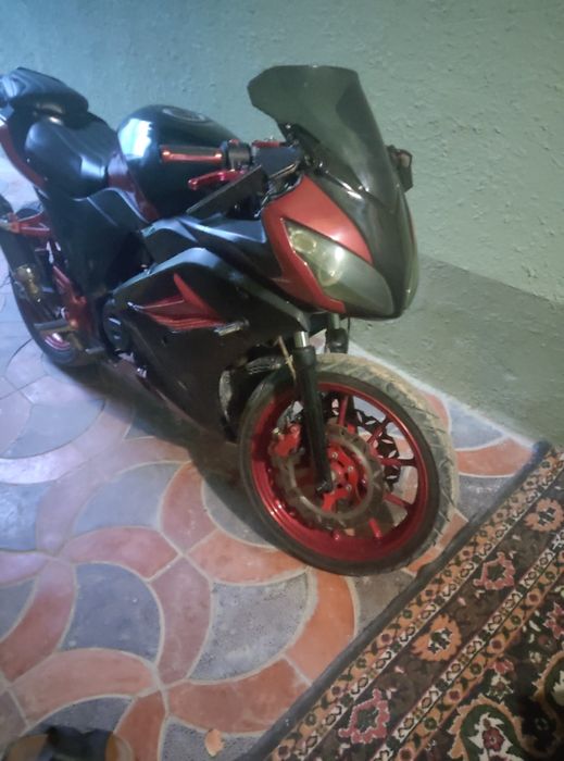 Sport bayk sotiladi 250 kub