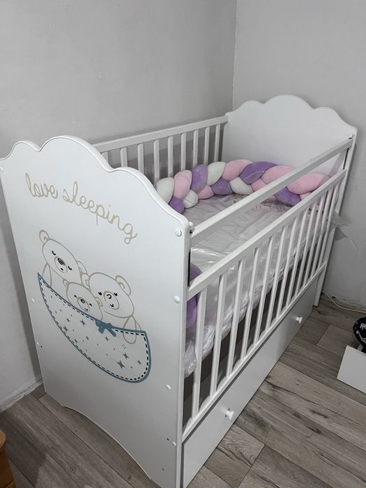 Детская кроватка