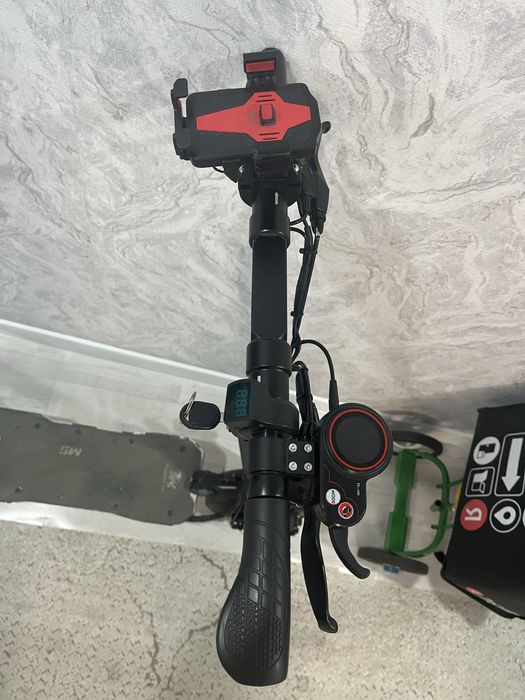 Продам электросамокат