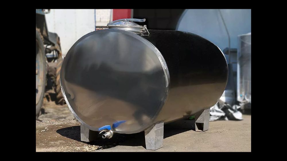 Емкости из  нержавейки под заказ любого вида .Монтаж труб с подувом