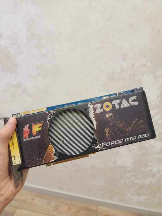 продаю gts 250 zotac