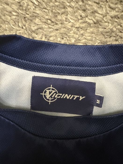 Vicinity тениска