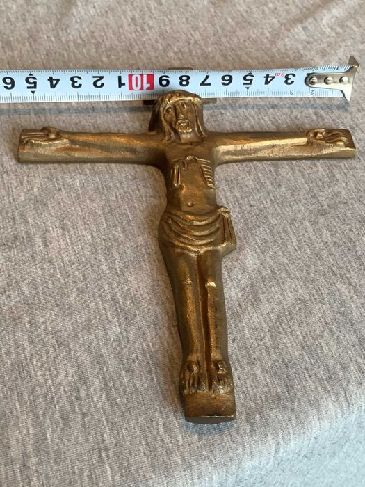 Стара бронзов кръст