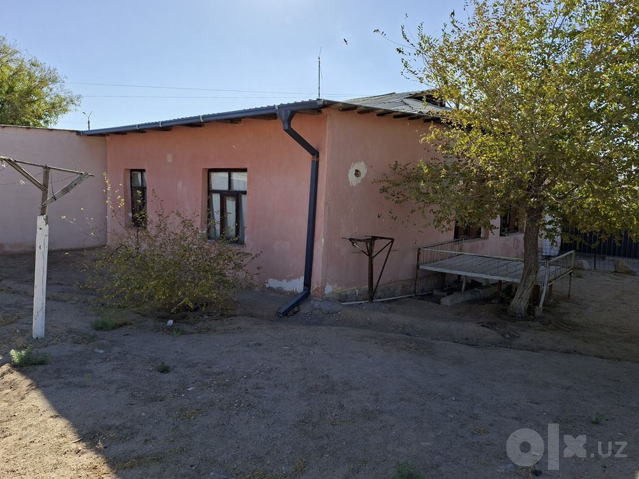 Navoiy , Uchquduq 2/3 xonali xovli sotiladi 139.9 million sum