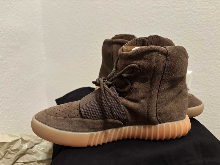 Yeezy Boost 750 BY2456 Чисто нови