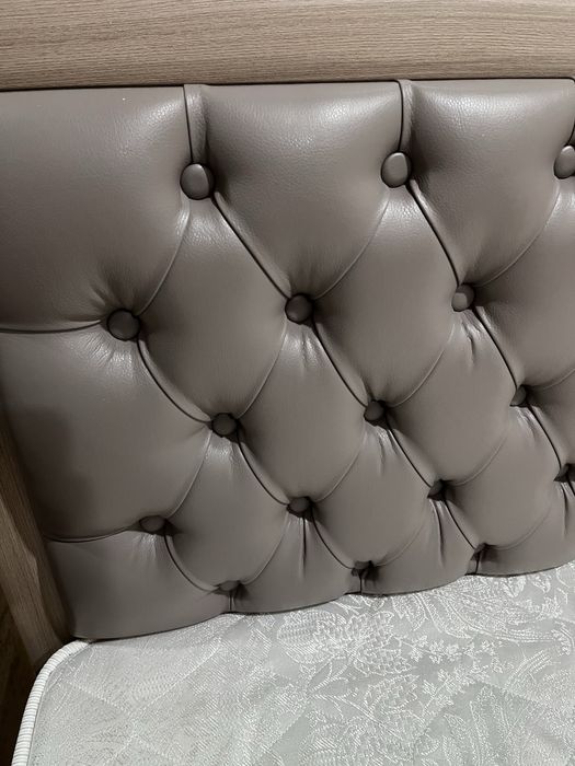 Односпальная кровать, матрас