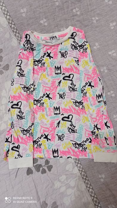 Кофточки в хорошем состоянии на 6-8 лет.Цена за одну