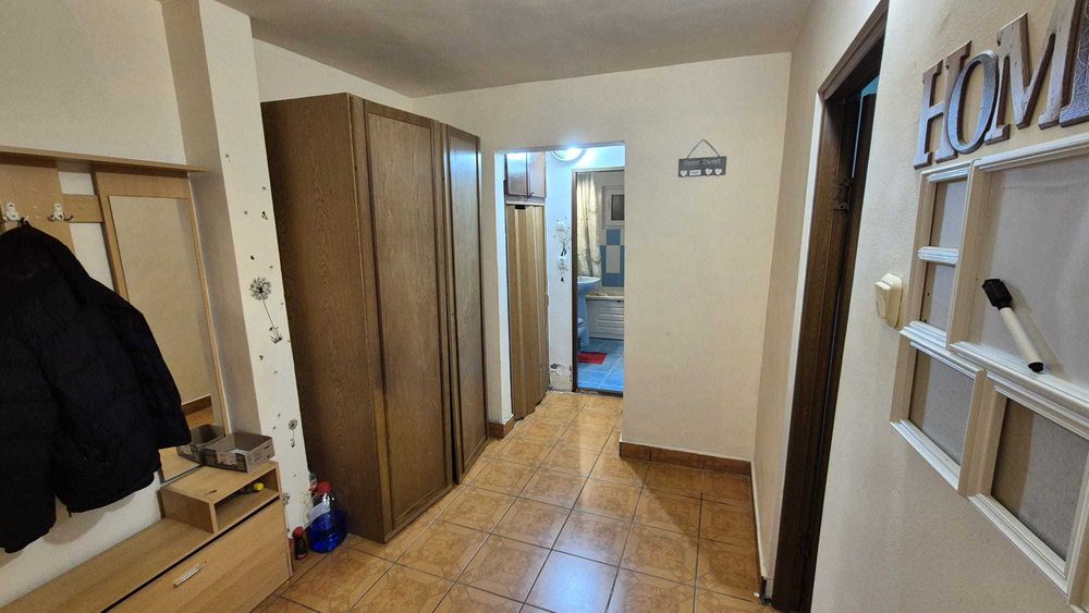 Inchiriez apartament doua camere in Arad -Micalaca zona 300