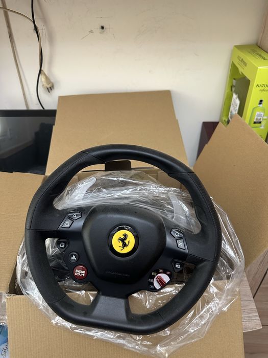 Продаю игровой руль Thrustmaster T80 Ferrari 488 GTB Edition.