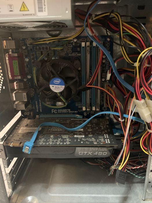 Компютърна кутия