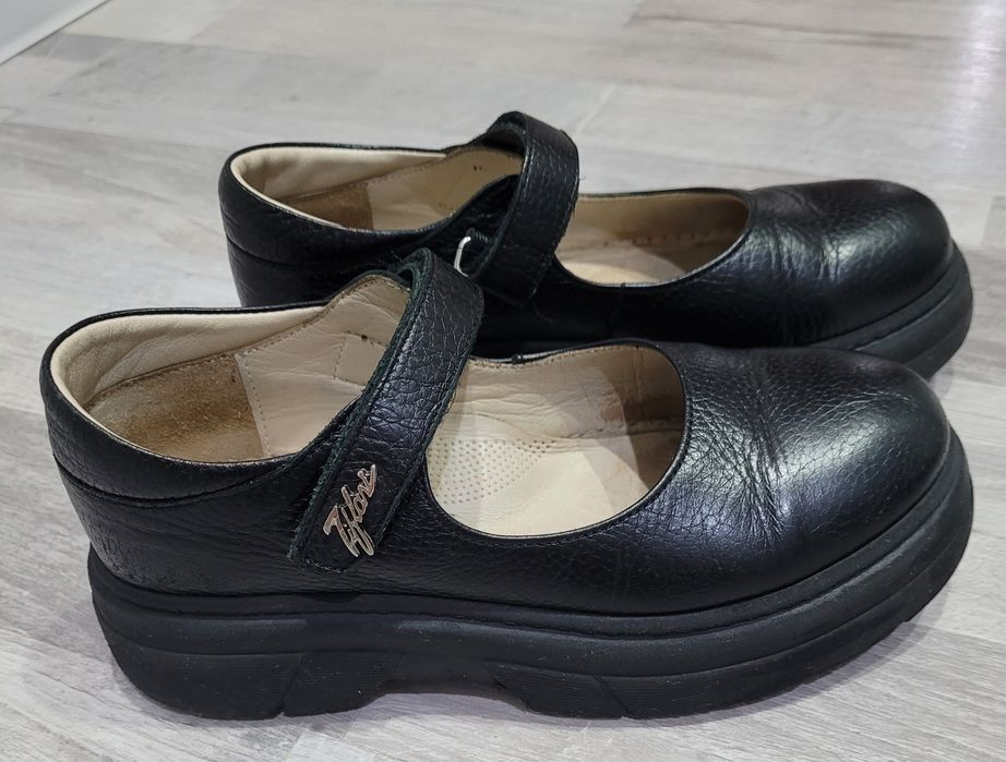 Туфли школьные на девочку