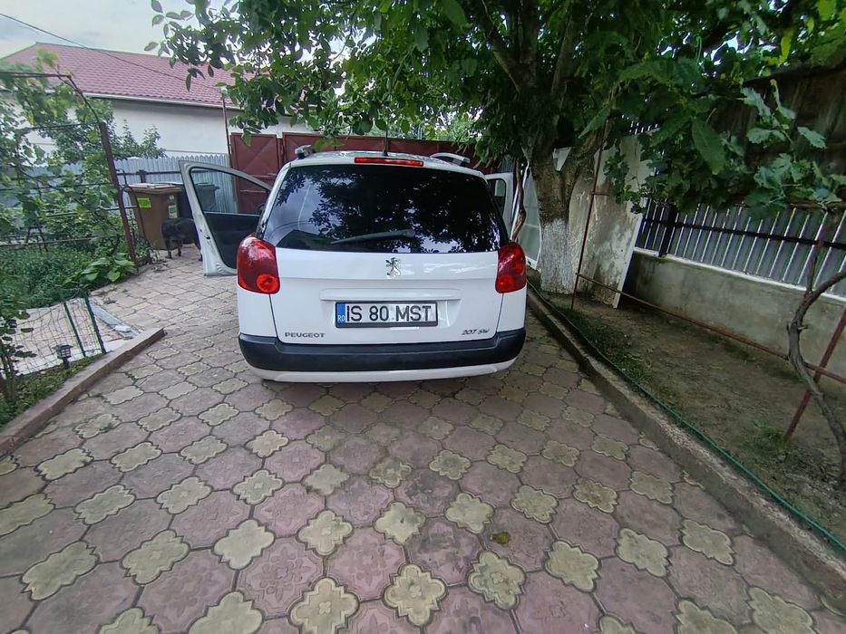 Peugeot 207 sw 1.6 hdi