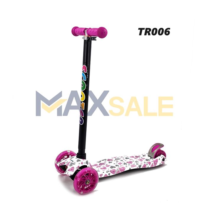 Детска тротинетка с 3 светещи колела розово със сърца скутер колело