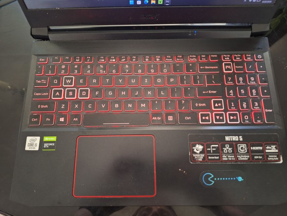 Vand laptop nitro 5!