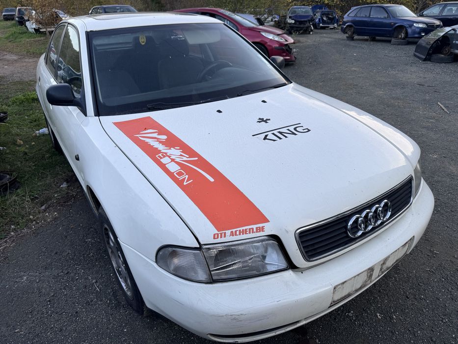 Audi a4 b5 1.6i 101hp 1998г На Части