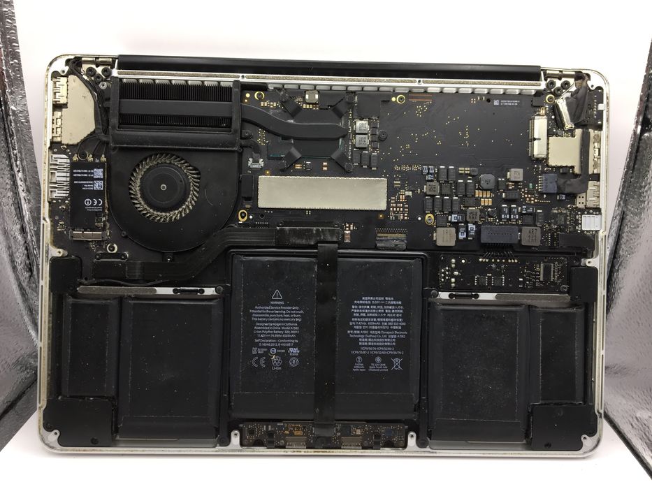Laptop Apple Macbook Pro 13” 2015 8Gb Ram A1502 piese sau reparatie