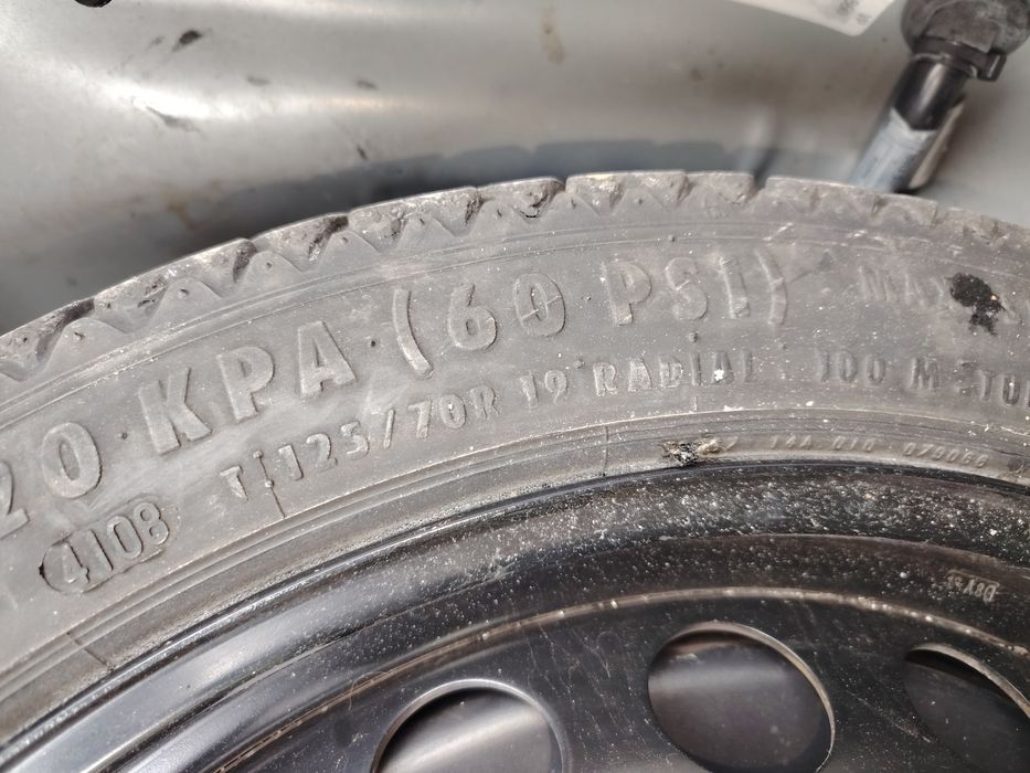 Комплект патерица 19 цола крик ключ кука отвертка VW Audi Skoda Seat