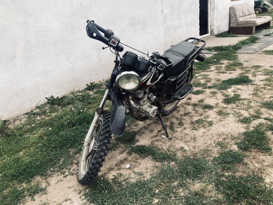 Продам яки 200 сс