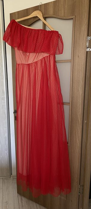 Rochie lunga rosie din tulle cu buline