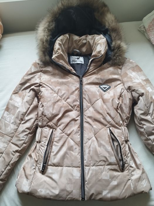 Дамско зимно яке