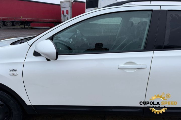 Usa / Portiera fata stanga culoare Super White 326 Nissan Qashqai 1 J