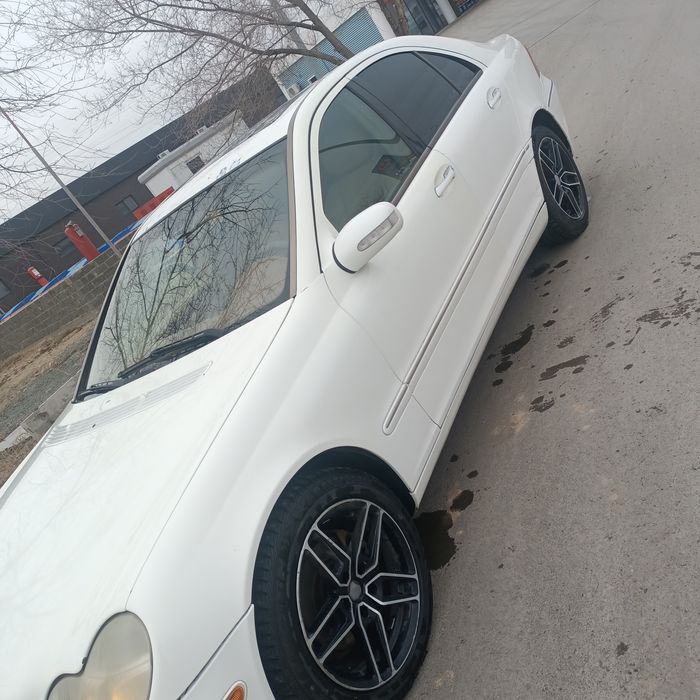 Мерседес c 240  в хорошем состоянии