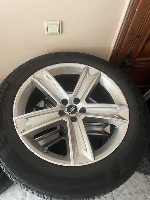 Джанти със гуми Ауди