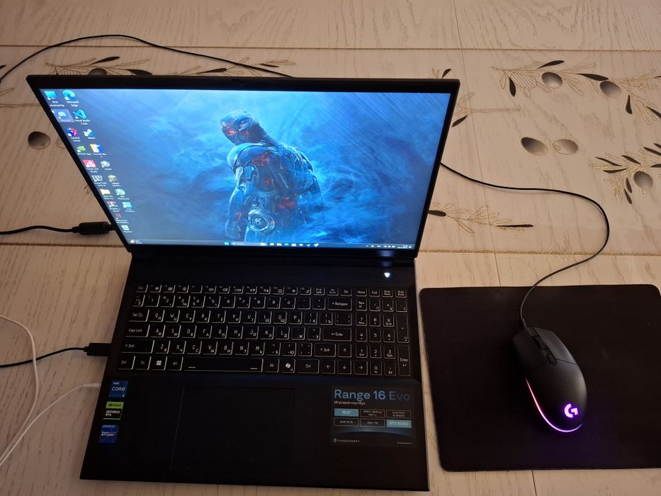 Игровой ноутбук ThundeRobot Range 16 Evo