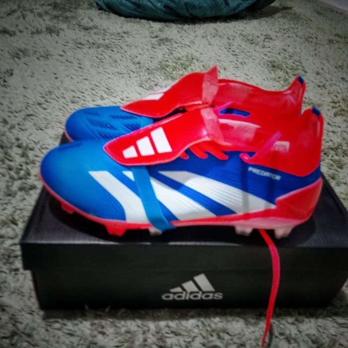 Продам бутсы предатор срочно!!
