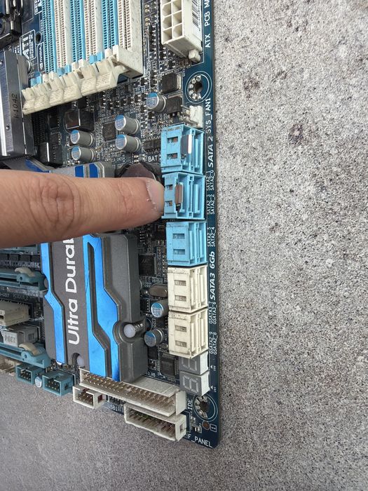 Gigabyte X58A-UD7
