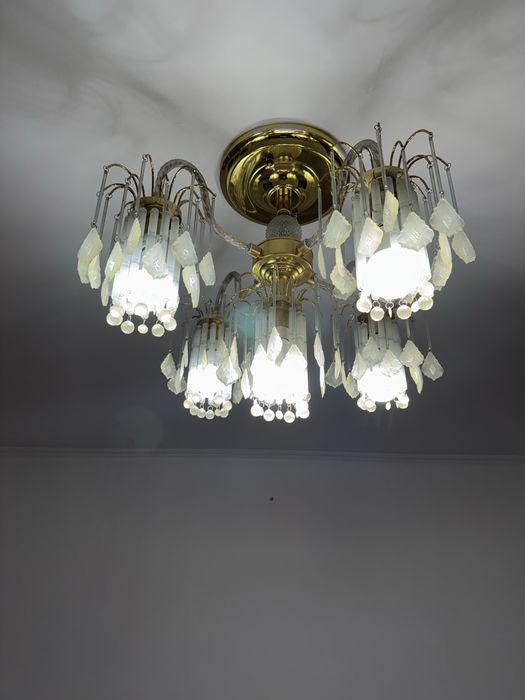 Отдам люстры 2 штуки