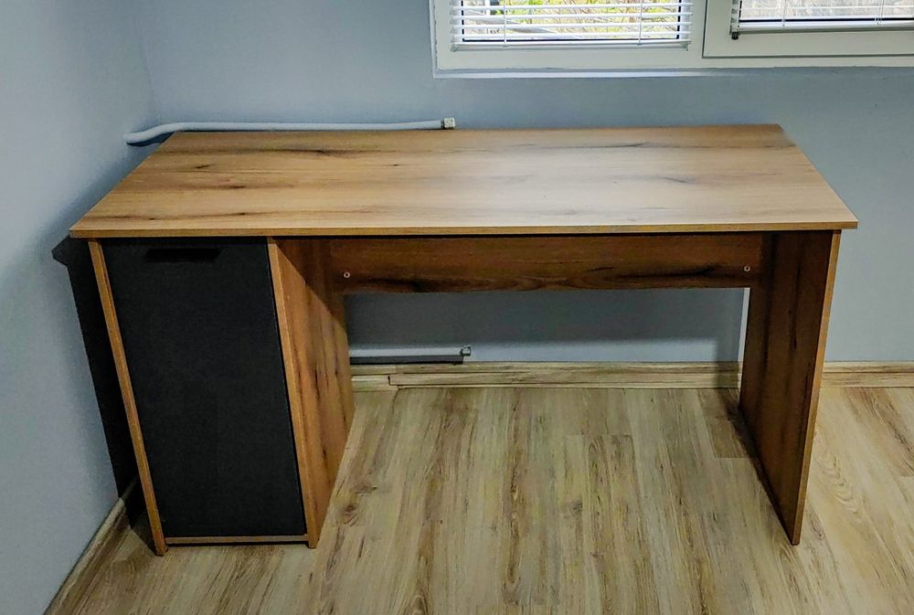 Голямо бюро - ученическо