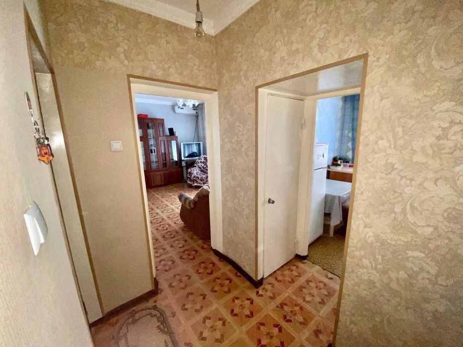 (4) Продается квартира в центре. Ц-1. 2/3/9  60м2
Район: Ц-1
Орие