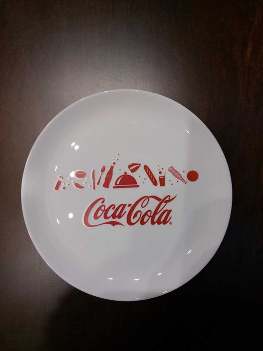 Колекция Кока Кола, Coca Cola (комплект - чаши, чинии, хавлиена кърпа)