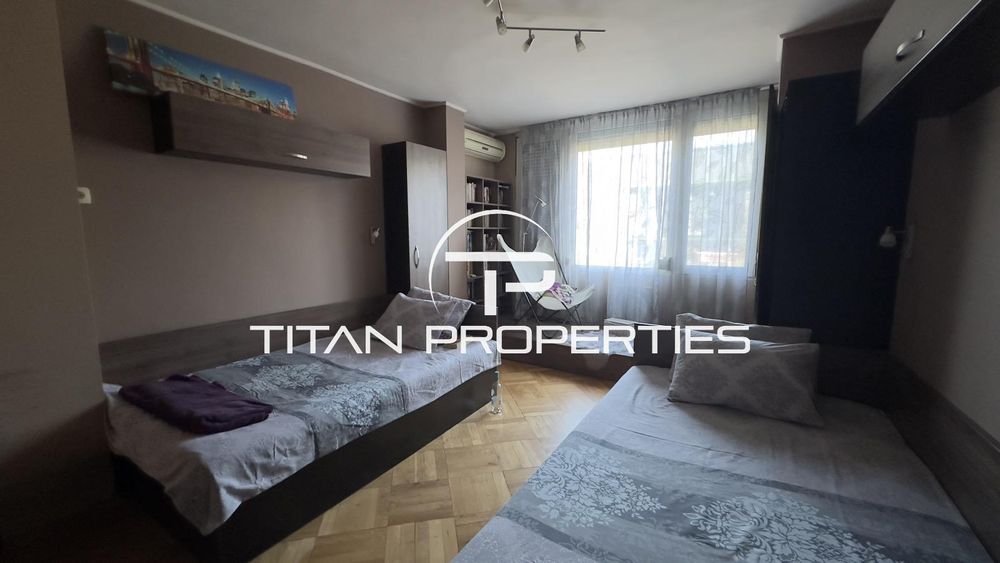 Дава се под наем Тристаен апартамент в Бургас, Възраждане - 100 кв.м за 612 € - Снимка #2