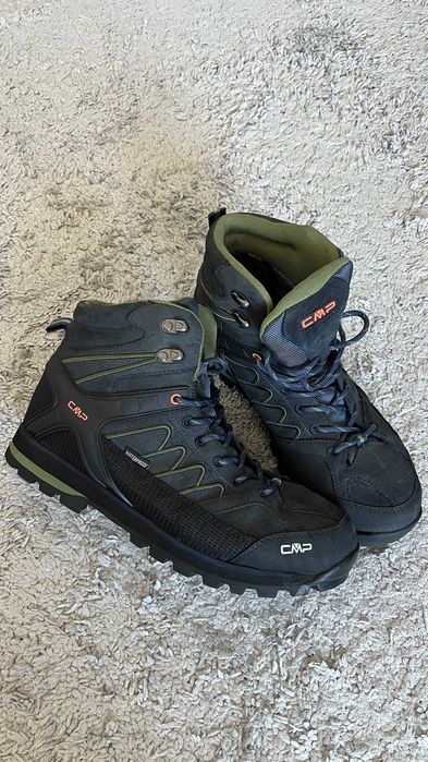 Bocanci CMP Moon Mid Waterproof - piele, impermeabil, talpa Vibram, 44