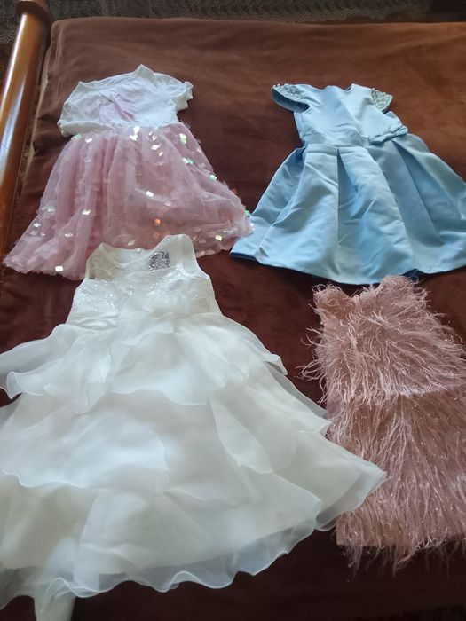 Продам детские вещи