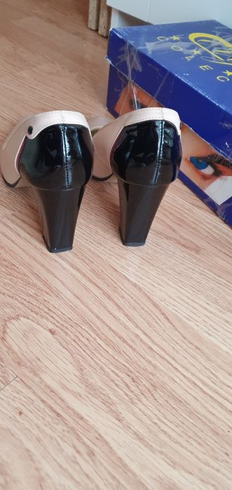 Pantofi piele naturala marimea 37