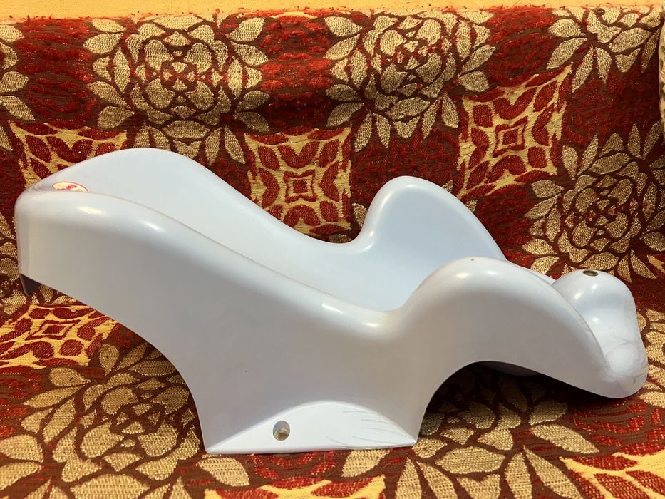 Подложка за бебешко корито