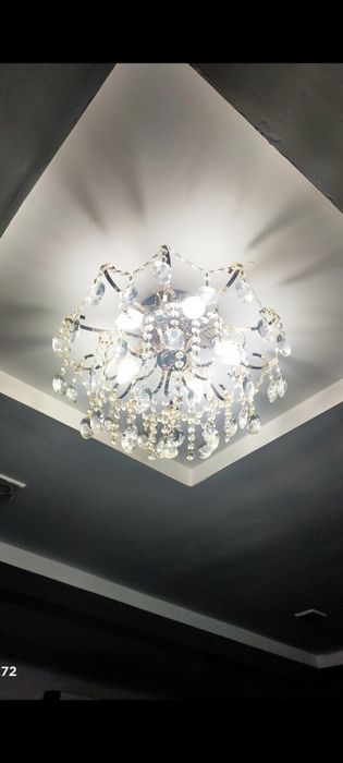 Люстра зала или хола