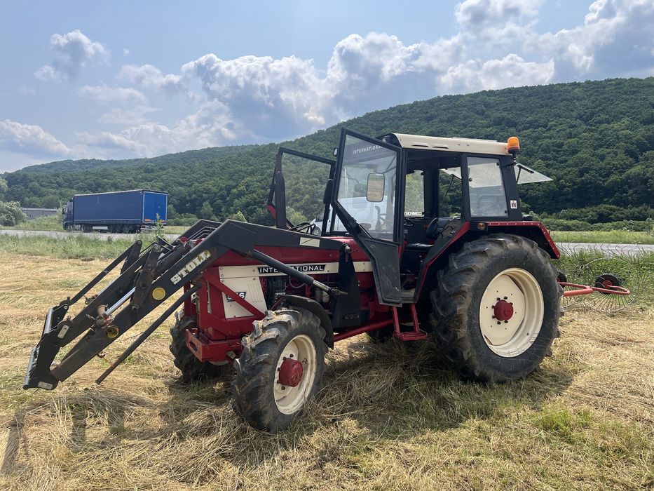 Tractor Case / IHC cu incarcator Joystick 946