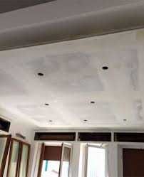 Електротехник София. Монтаж на осветителни тела, ключове, контакти.