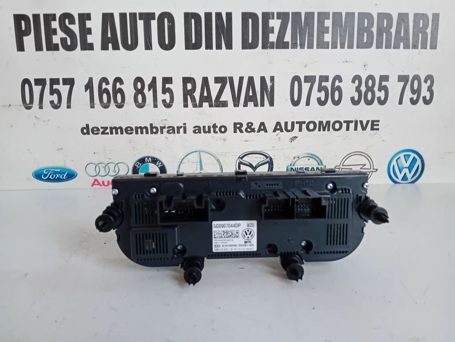 Panou Modul Comenzi Clima Dublu Climatronic Vw Passat B8 Arteon Cod 5G0907044DP Incalzire In Scaune