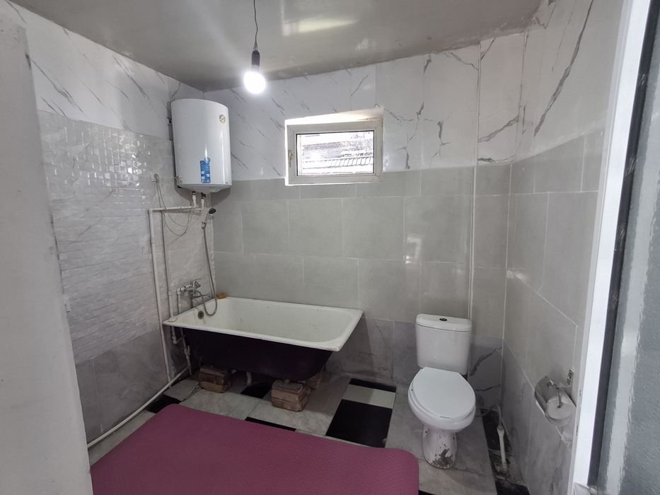 Ijaraga hovli beriladi..